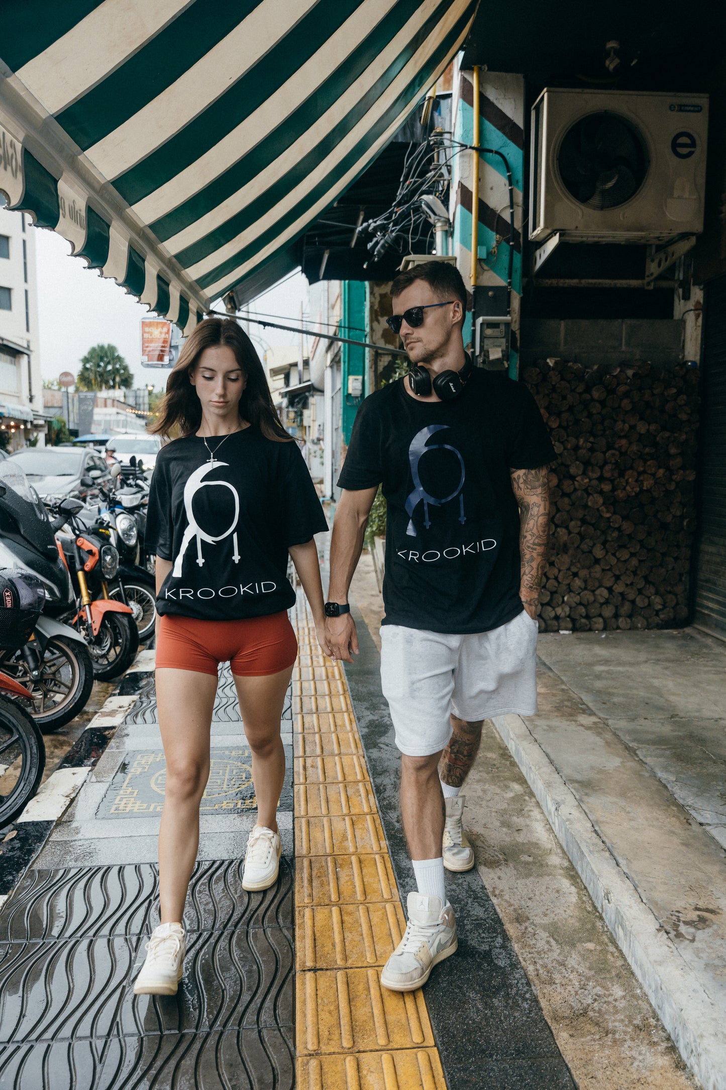 Krookid Signature Tee Single Stripe White - Short sleeve T-shirt